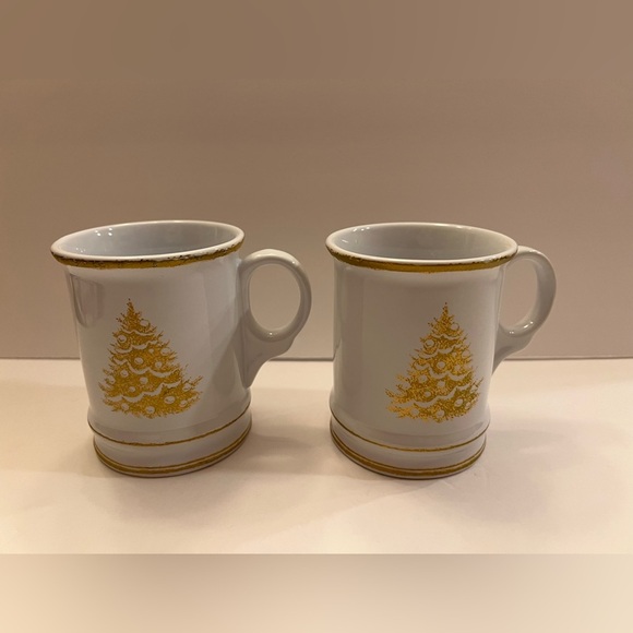 Williams Sonoma white gold tone Mono Christmas Tree Coffee Cup Mugs Set of 2 - Picture 8 of 9